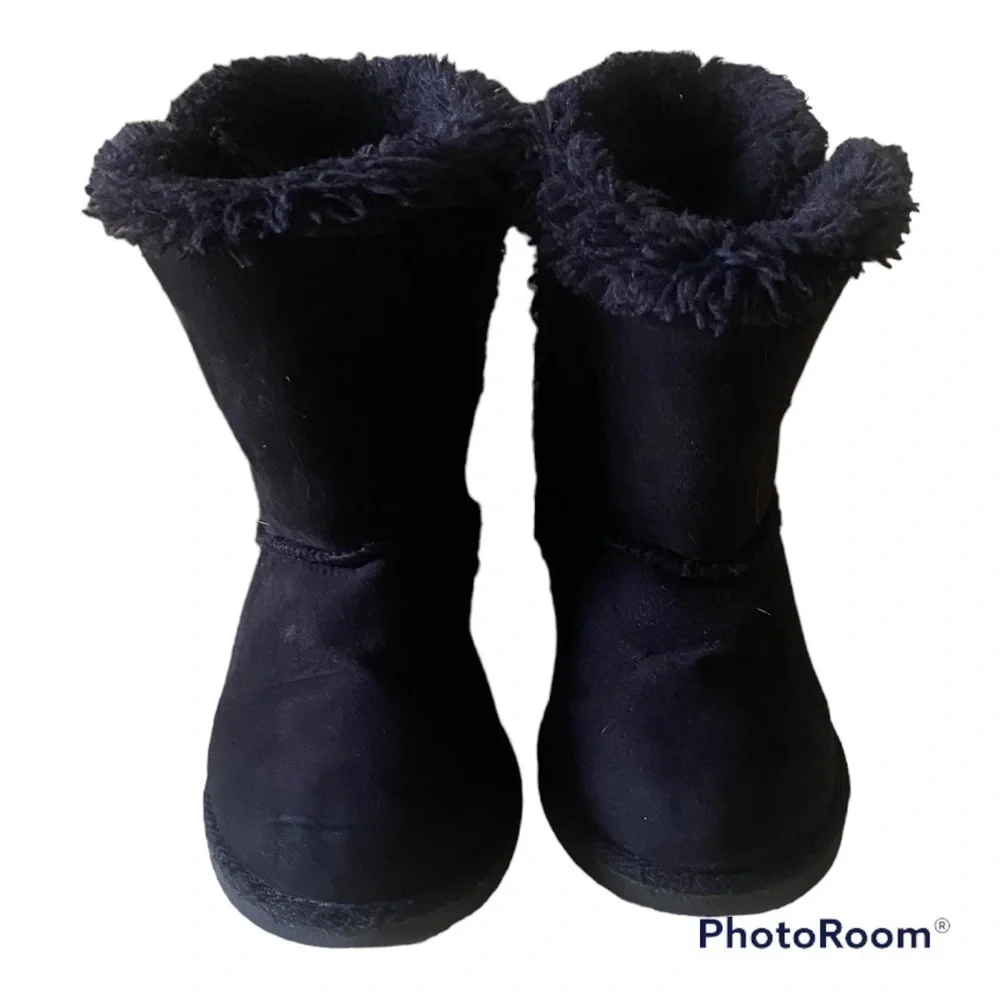 GIRLS BLACK BOOTS-TARGET
